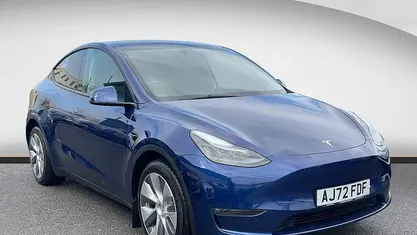 Used Tesla Model Y Long Range AWD 286 kW (389 HP) 2025 SUV