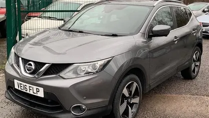 Used 2016 Nissan Qashqai N-Connecta SUV | £5,495 (Fair price)