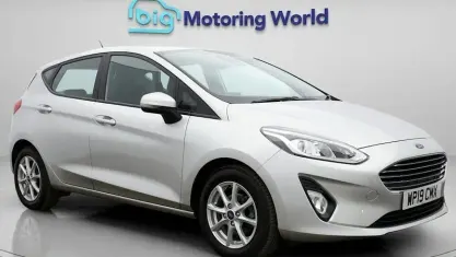 Used Ford Fiesta Zetec 101 HP (74 kW) 2019 Silver Hatchback