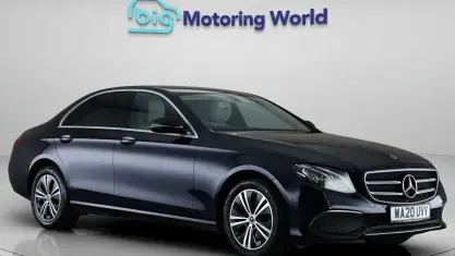 Usado Mercedes E220 SE 194 CV (142 kW) 2020 Azul Berlina