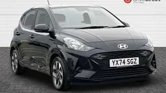 Pearl phantom black Used 2025 Hyundai i10 Advanced Hatchback | £13,600 (Fair price)