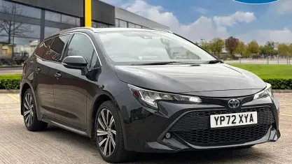 Used Toyota Corolla Design 140 HP (102 kW) 2022 Black Estate
