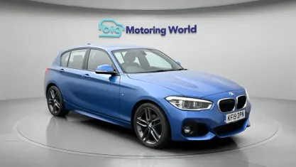 Usado BMW 118 M Sport 136 HP (100 kW) 2019 Azul Citadino