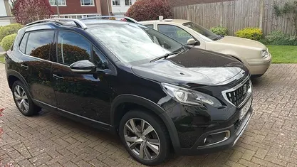 Used Peugeot 2008 Allure Premium 110 HP (80 kW) 2019 Black SUV