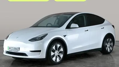 Used Tesla Model Y RWD 254 kW (346 HP) 2023 White SUV