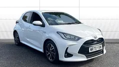 White Used 2020 Toyota Yaris Hybrid Design Hatchback | £14,029 (Fair price)