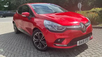 Used Renault Clio Iconic 76 HP (55 kW) 2019 Hatchback