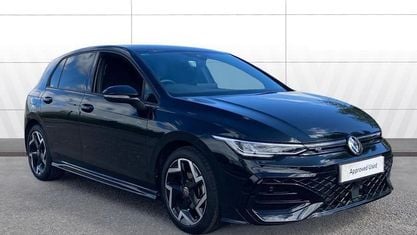 Second-hand VW Golf VIII R-line 150 CP (110 kW) 2025 Hatchback
