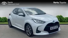 White Used 2022 Toyota Yaris Hybrid Hatchback | £18,281 (Fair price)