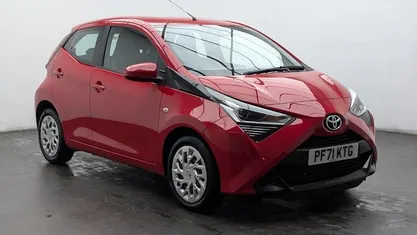 Red Used 2021 Toyota Aygo X-play Hatchback | £8,950 (Good price)