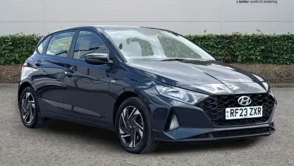 Used Hyundai i20 SE 101 HP (74 kW) 2023 Grey Hatchback