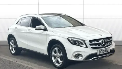 Käytetty Mercedes GLA200 Premium Plus 156 HP (114 kW) 2019 Valkoinen Katumaasturi