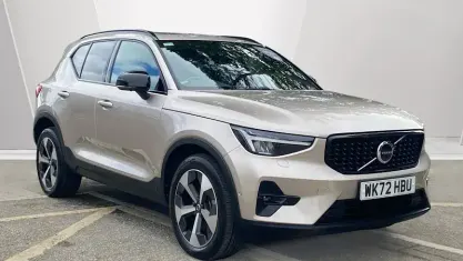 Used Volvo XC40 Ultimate 197 HP (144 kW) 2022 Gold SUV