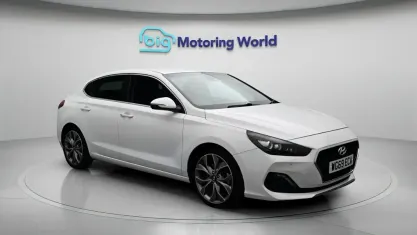 Used Hyundai i30 Premium 140 HP (102 kW) 2019 White Hatchback
