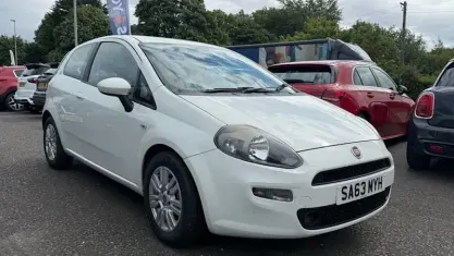 Used Fiat Punto Easy 69 HP (50 kW) 2013 White Hatchback