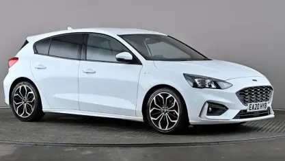 Used Ford Focus ST-Line X 120 HP (88 kW) 2020 White Hatchback