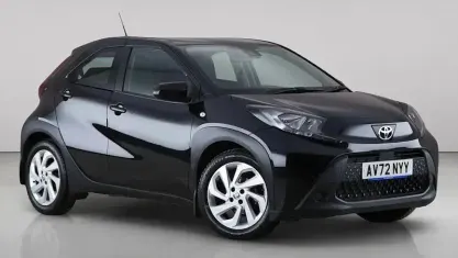 Used Toyota Aygo X PURE 72 HP (52 kW) 2025 SUV