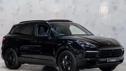 Used Porsche Cayenne 441 HP (324 kW) 2018 Black SUV