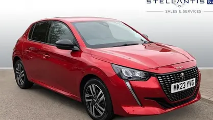 Used Peugeot 208 Allure+ 102 HP (75 kW) 2023 Red Hatchback