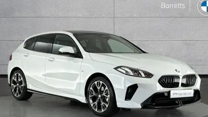 Begagnad BMW 120 M Sport 156 HK (114 kW) 2026 Halvkombi