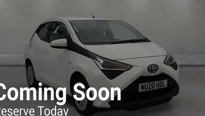 Used 2020 Toyota Aygo X-play Hatchback | £8,999 (Fair price)