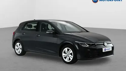 Second-hand VW Golf VIII Life 131 CP (96 kW) 2023 Gri Hatchback