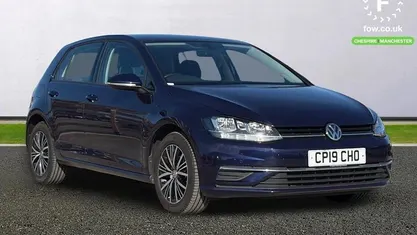 Used VW Golf VII SE 116 HP (85 kW) 2018 Blue Hatchback
