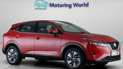 Used Nissan Qashqai Acenta Premium 140 HP (102 kW) 2023 Red SUV