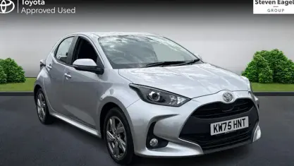 Used Toyota Yaris 116 HP (85 kW) 2026 Silver Hatchback