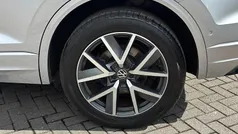 Used 2022 VW Touareg R-line SUV | £31,299 (Fair price)