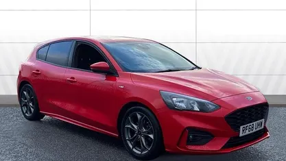 Used Ford Focus ST-Line 125 HP (91 kW) 2020 Hatchback
