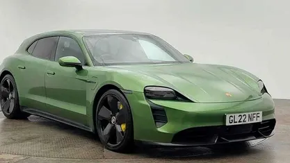 Used Porsche Taycan Sport Turismo 559 kW (761 HP) 2022 Green Estate