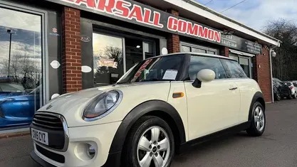 Used 2017 Mini One D Hatch Hatchback | £3,500 (Fair price)