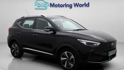 Black Used 2022 MG ZS Trophy Hatchback | £13,033 (Fair price)