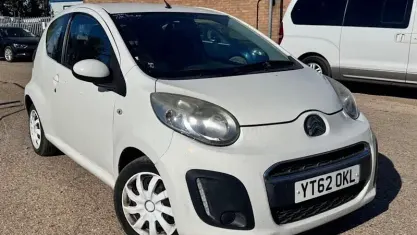 Used Citroën C1 VTR Sport 68 HP (50 kW) 2012 White Hatchback