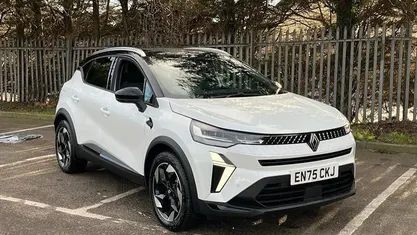 Used 2025 Renault Captur Techno SUV | £23,923 (Fair price)