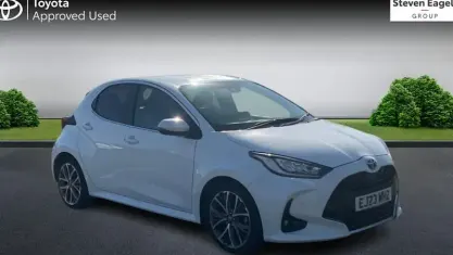 Used Toyota Yaris 116 HP (85 kW) 2023 White Hatchback