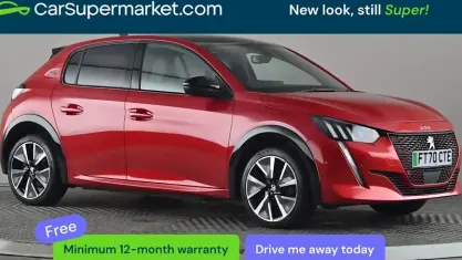 Käytetty Peugeot e-208 Premium 100 kW (136 HP) 2021 Punainen Viistoperä