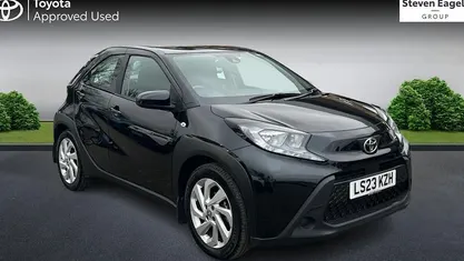 Used Toyota Aygo X PURE 72 HP (52 kW) 2025 SUV