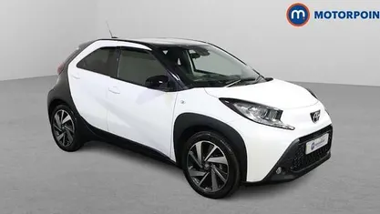 Ny Toyota Aygo X 72 HK (52 kW) 2025 Vit SUV