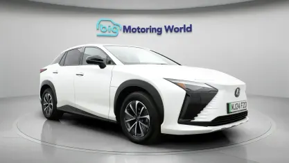 Used Lexus RZ 450e 230 kW (313 HP) 2024 White SUV