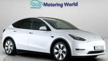 Begagnad Tesla Model Y Long Range AWD 286 kW (389 HK) 2025 SUV