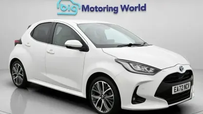 Used Toyota Yaris 116 HP (85 kW) 2022 White Hatchback