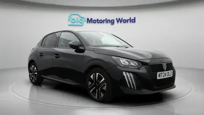 Used Peugeot 208 Allure 101 HP (74 kW) 2024 Black Hatchback