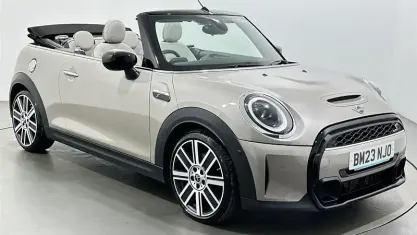 Używany Mini Cooper S Cabriolet Exclusive 178 KM (130 kW) 2022 Szary Kabriolet