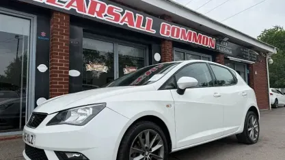Begagnad Seat Ibiza I-Tech 105 HK (77 kW) 2015 Vit Halvkombi