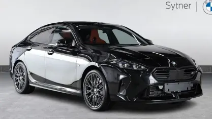 Ny BMW M235 300 HK (220 kW) 2026 Sportkupé