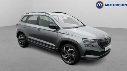 Second-hand Skoda Karoq SportLine 150 CP (110 kW) 2025 Gri SUV