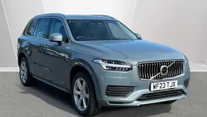 Begagnad Volvo XC90 Core 250 HK (183 kW) 2025 SUV