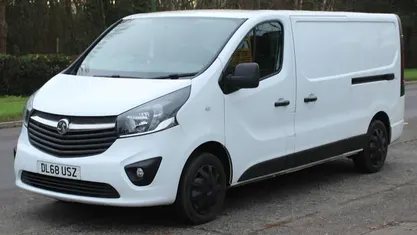 White Used 2018 Vauxhall Vivaro Sportive MPV | £8,950 (Good price)